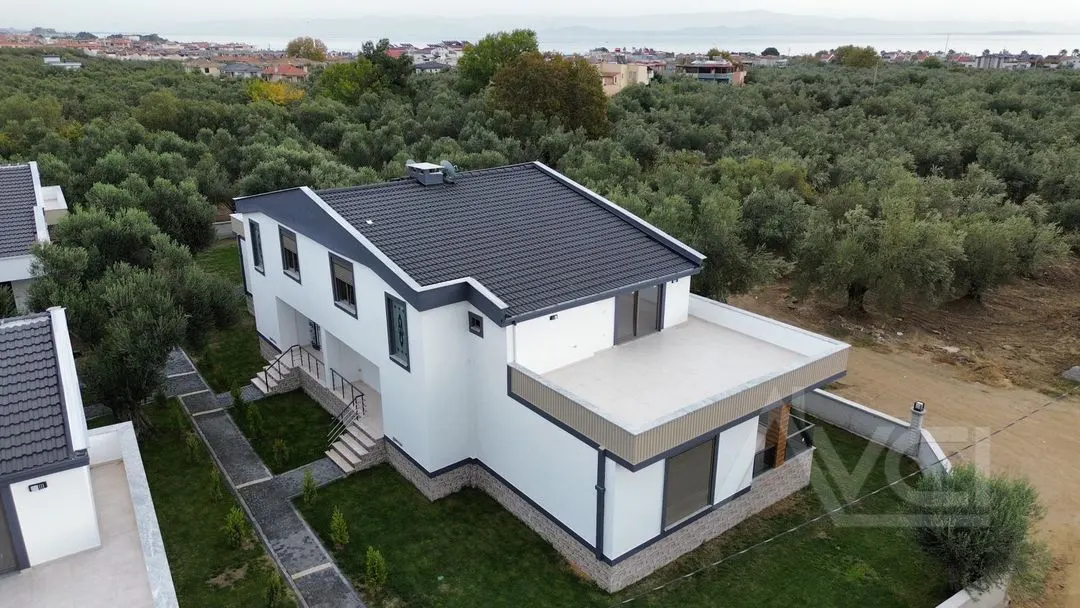 AVCI’DAN DENİZE 50 MT MÜSTAKİL HAVUZLU DENİZ MANZARALI VİLLA