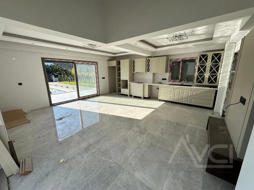 AVCI’DAN GÜRE-AKÇAY ARASI 600M2 ARSA MÜSTAKİL HAVUZLU LÜKS VİLLA