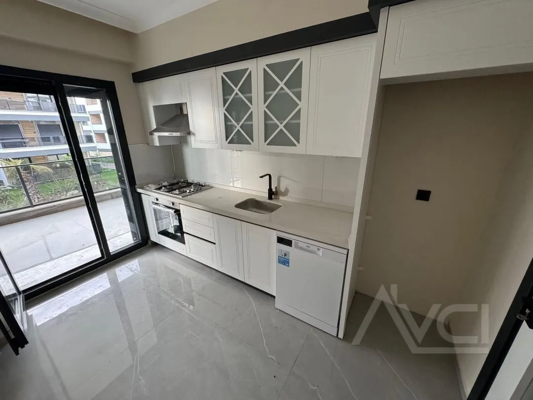 AVCI’DAN DENİZE SIFIR EN ÖN CEPHE HAVUZLU SİTE-EN GÜZEL DAİRE