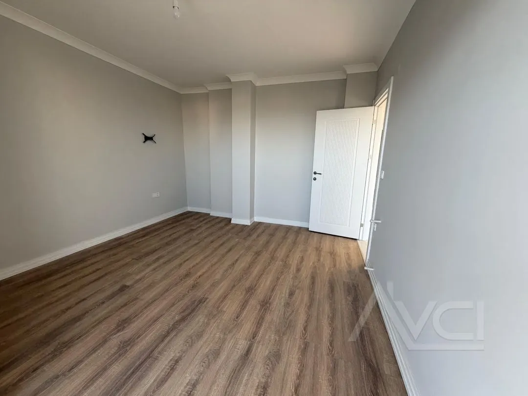 AVCI'DAN KÜÇÜKKUYU'DA DENİZ MANZARALI 3+1 DENİZE 250 MT VİLLA