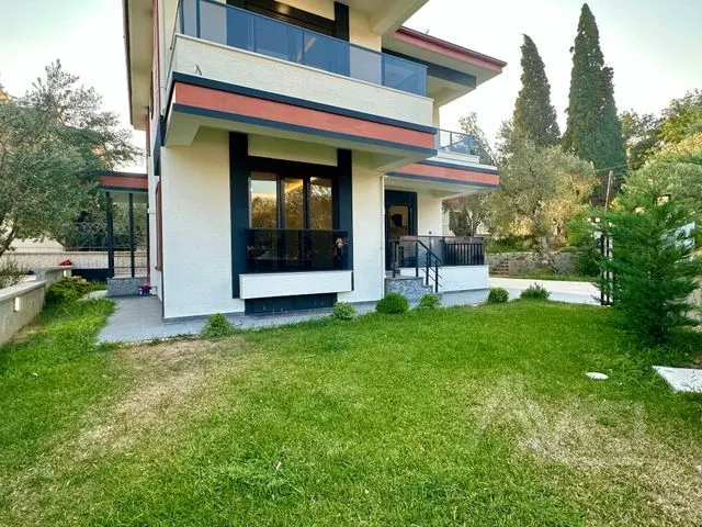 GÜREDE TAM MÜSTAKİL 350M2 ARSALI 7+1 VİLLA