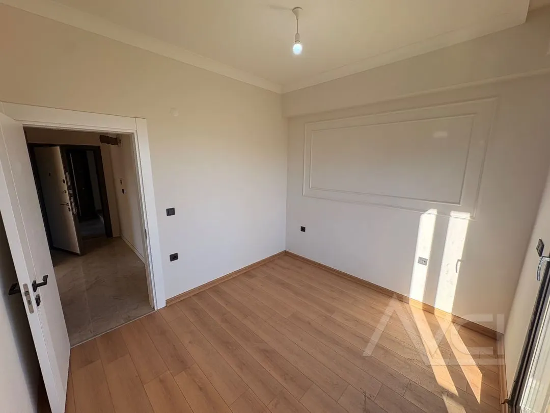 AVCI’DAN GÜRE YOL ALTINDA DENİZE YAKIN 2+1 BAHÇE KULLANIMLI LÜKS DAİRE