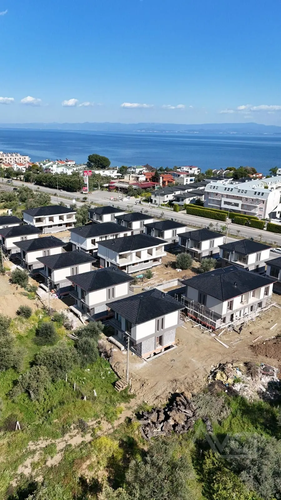 AVCI-YALI ADATEPE DENİZE 100MT HAVUZLU 6,000M2 İÇİNDE 4+1 VİLLA
