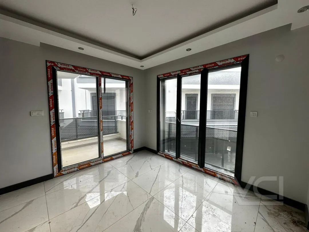 AVCI’DAN ÖREN PLAJA 500MT AYRI MUTFAK 5+1 VİLLA
