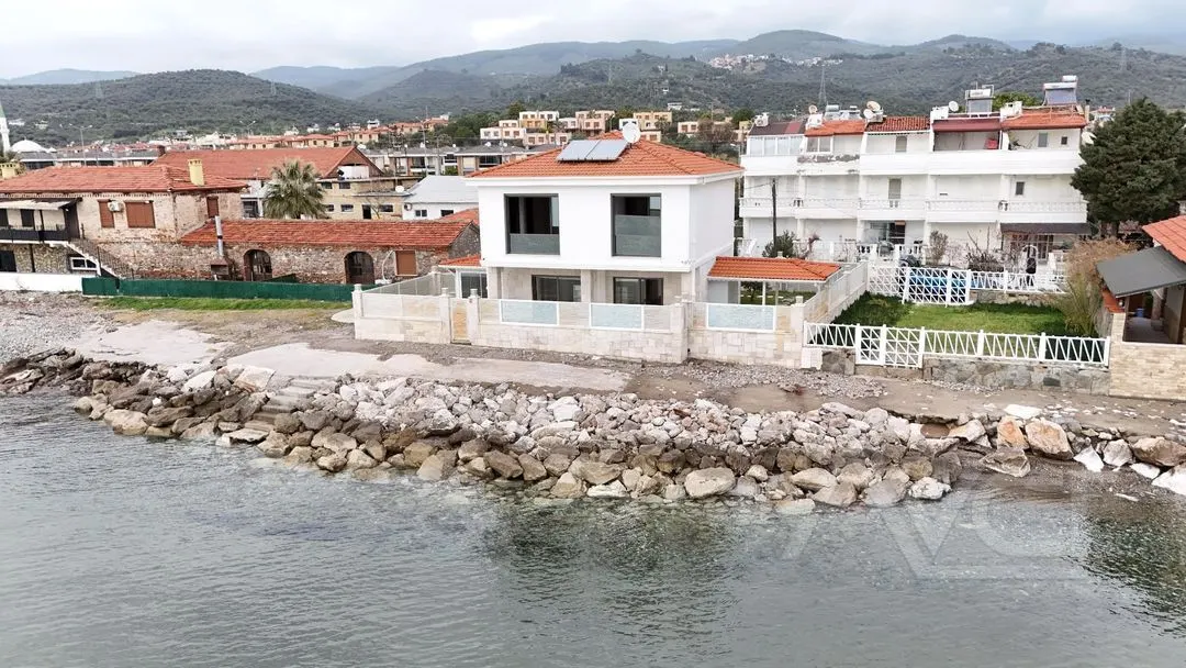 AVCI’DAN DENİZE SIFIR ALTINOLUK NARLI’DA TAM MÜSTAKİL VİLLA