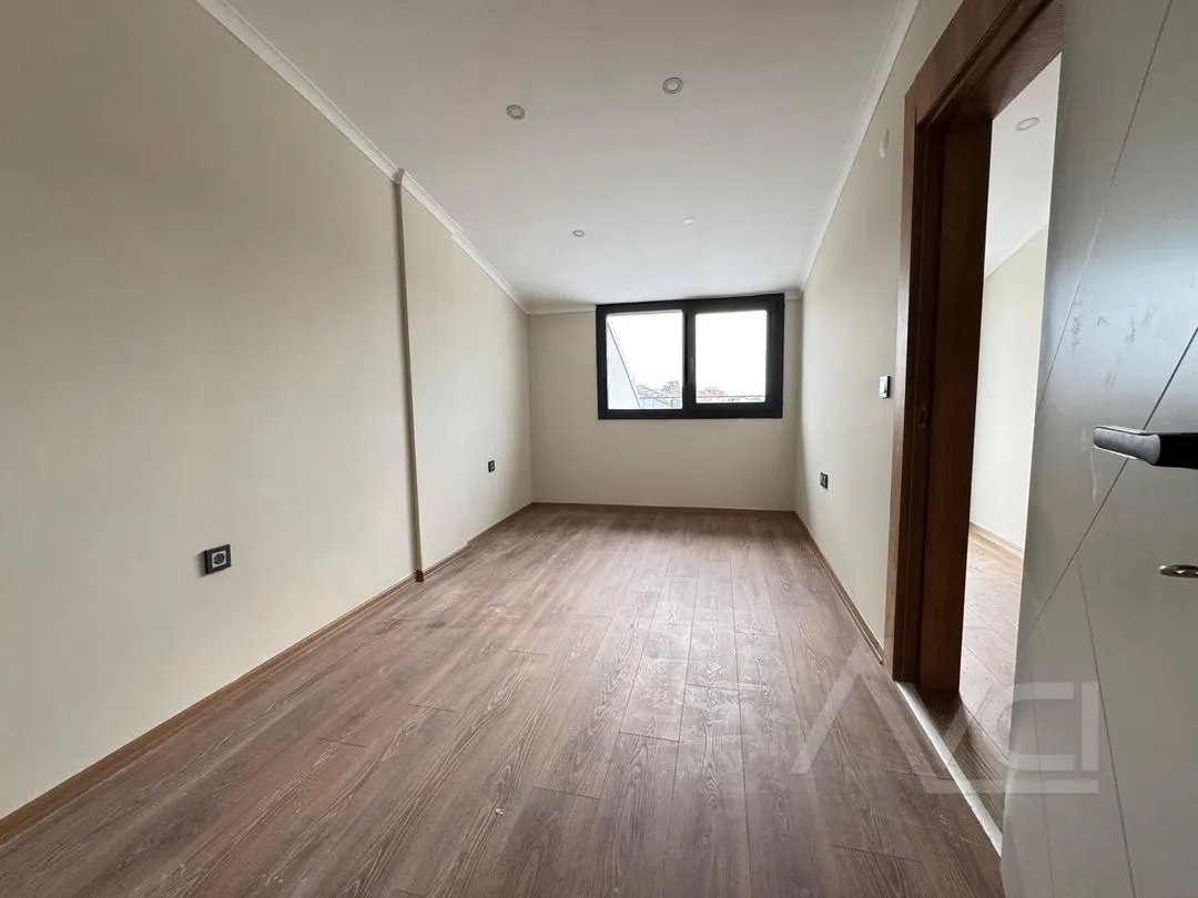 AVCI'DAN NARLI'DA DENİZE 150MT 3+1 SIFIR 'KÖŞE' DUBLEKS HAVUZLU