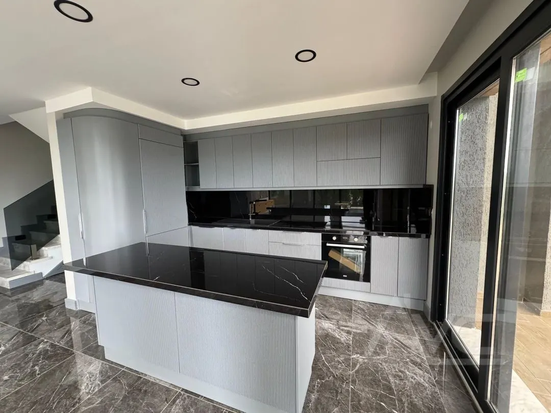AVCI’DAN 4+1 GİRİŞ ODA HAVUZ GÜVENLİK DENİZ MANZARALI LOFT VİLLA