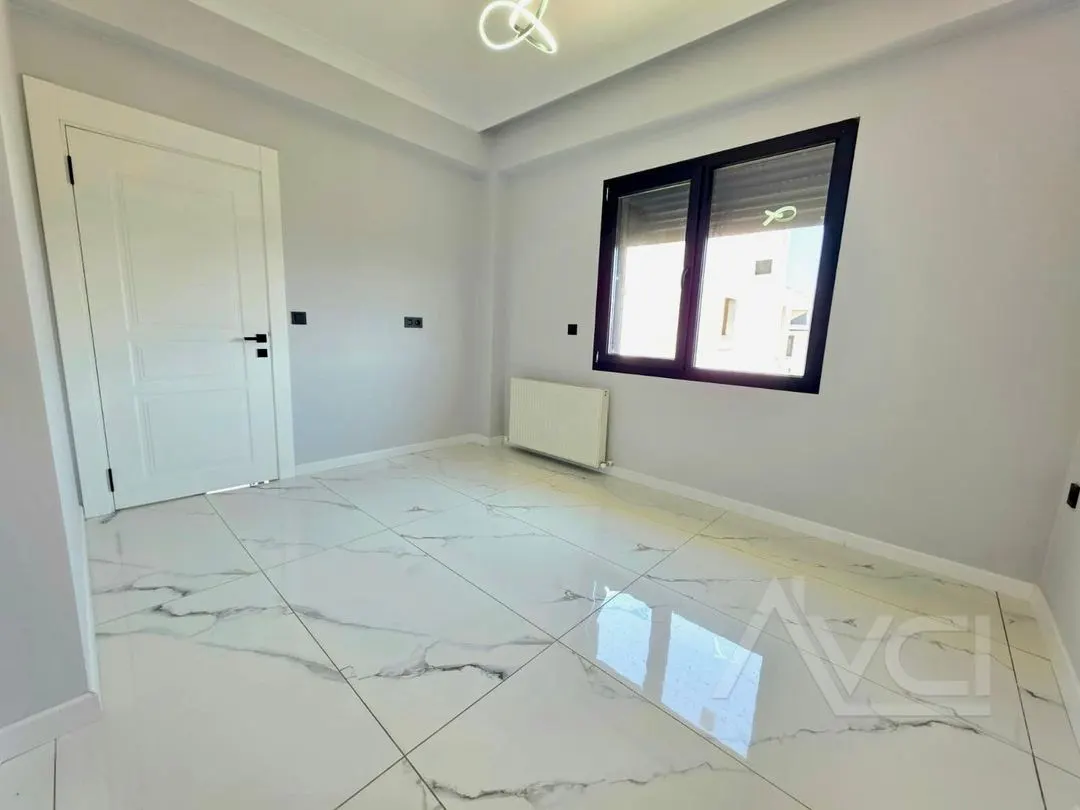 AVCI’DAN 4+1 GİRİŞTE ODALI AYRI MUTFAK DENİZE 350MT VİLLA