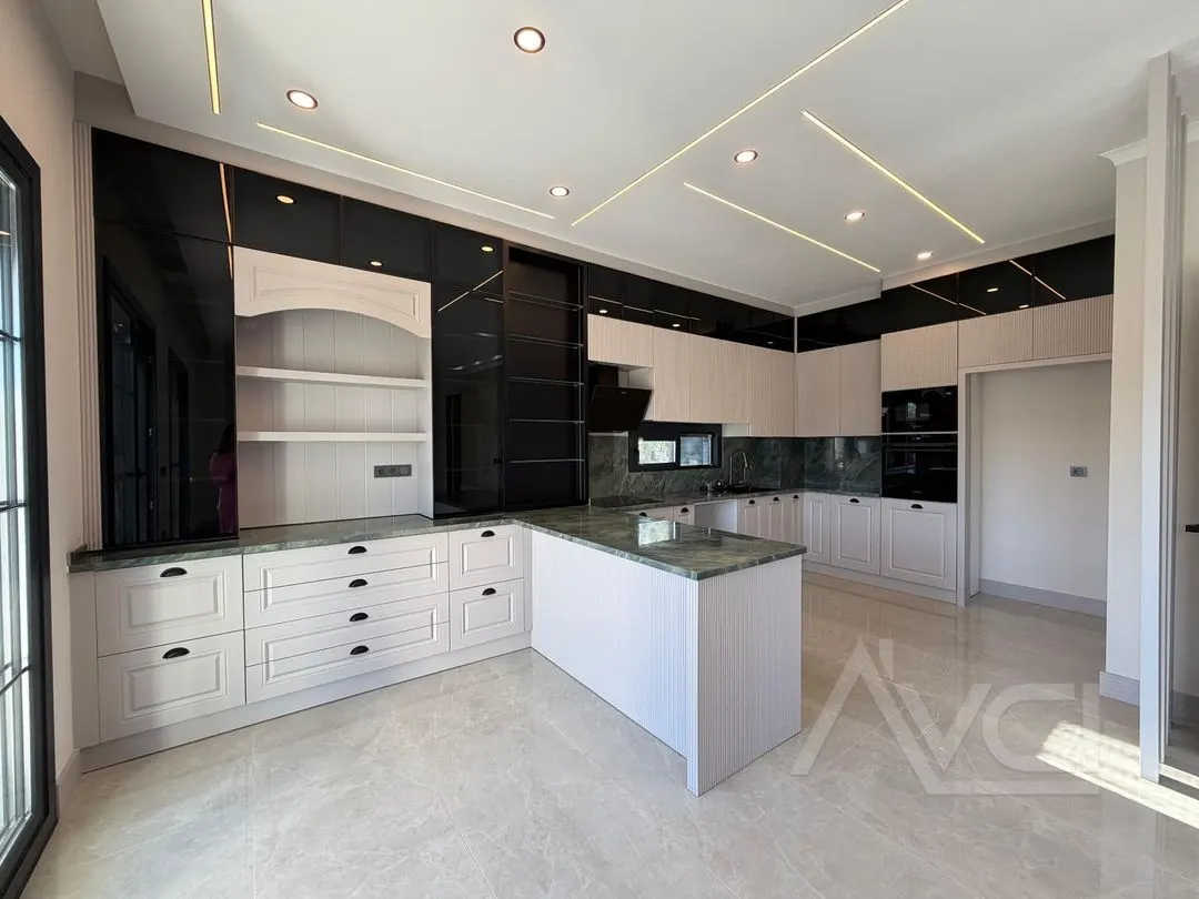 AVCI’DAN 700M2 ARSA İÇİNDE MÜSTAKİL HAVUZLU VİLLA