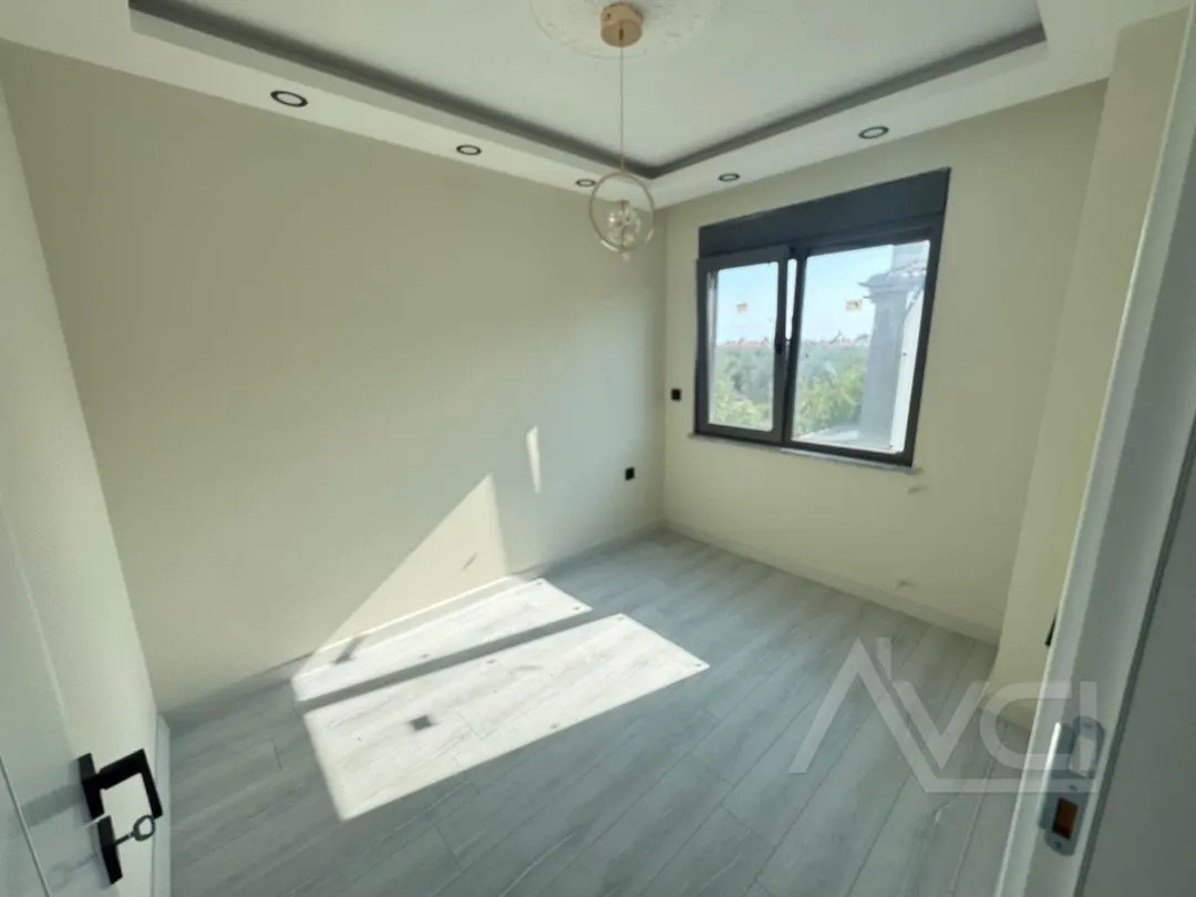 AVCI’DAN YOL ALTINDA DENİZ MANZARALI 4+1 VİLLA