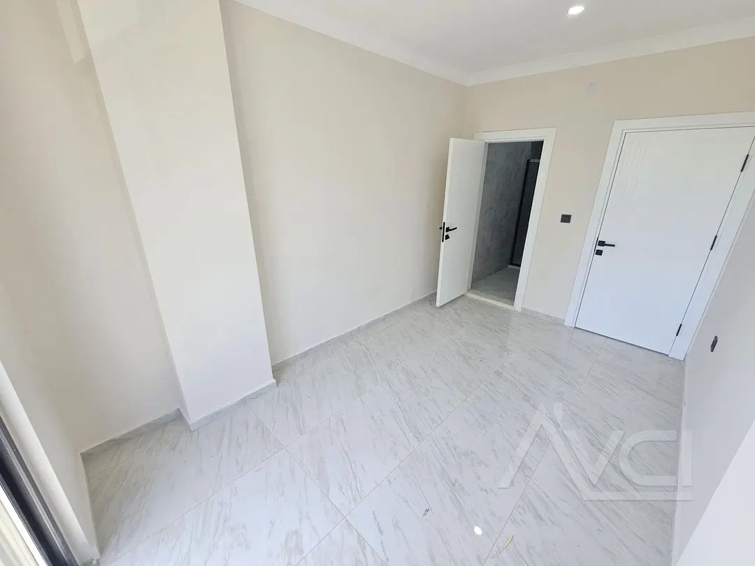 AVCI’DAN FENER HAVACILAR ARASI DENİZE 50 MT 4+1 SIFIR VİLLA