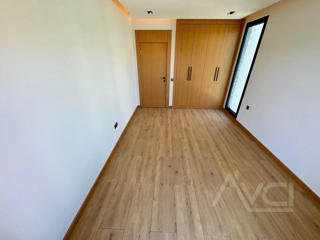 AVCI’DAN 440M2 ARSA GÜRE YOLUNDA TAM MÜSTAKİL HAVUZLU VİLLA