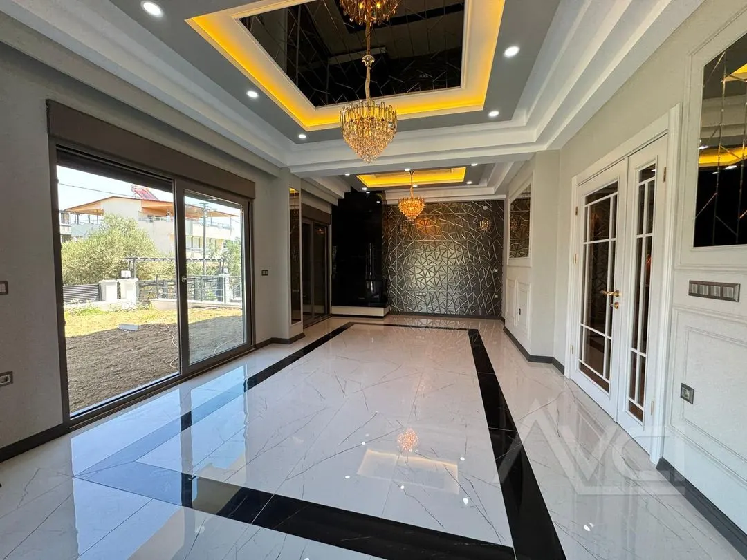 AVCI’DAN YOL ALTI 400 M2 ARSALI MÜSTAKİL HAVUZLU 6+1 VİLLA