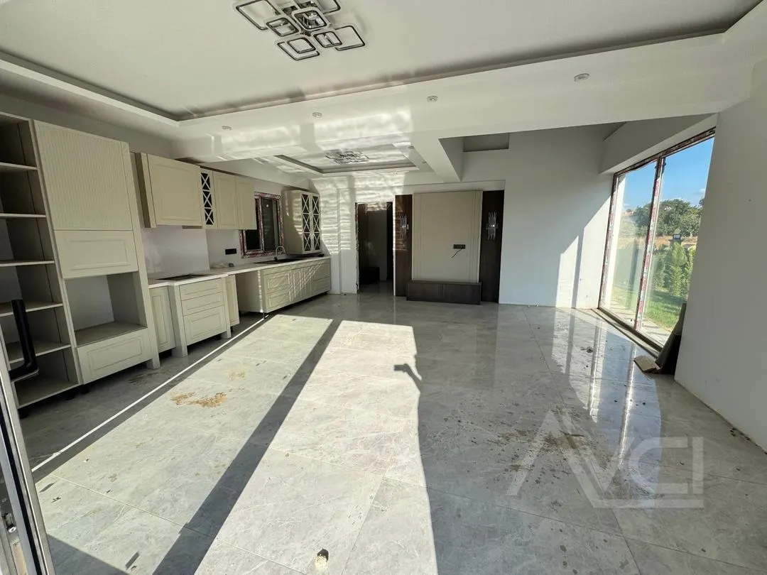AVCI’DAN GÜRE-AKÇAY ARASI 600M2 ARSA MÜSTAKİL HAVUZLU LÜKS VİLLA