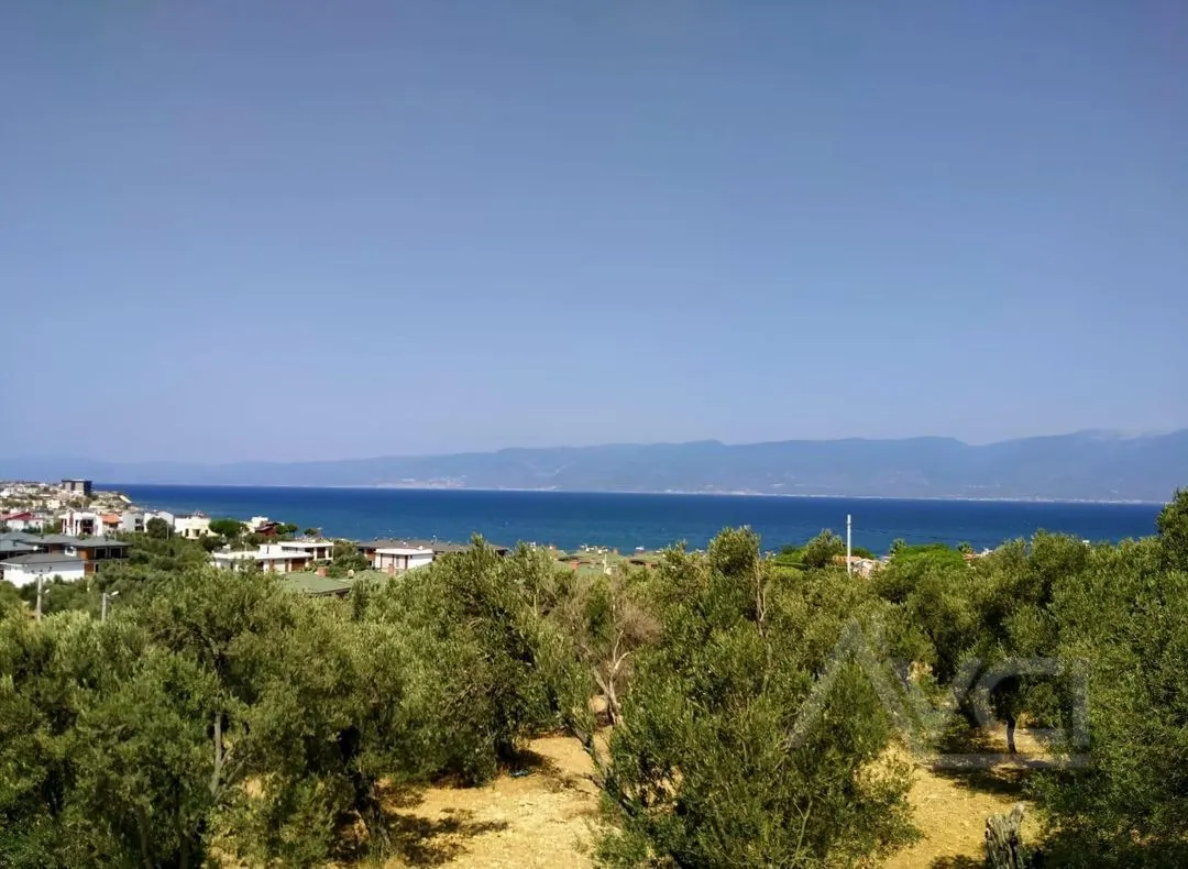 AVCI’DAN TAM MÜSTAKİL DENİZ MANZARALI 275M2 ARSALI VİLLA
