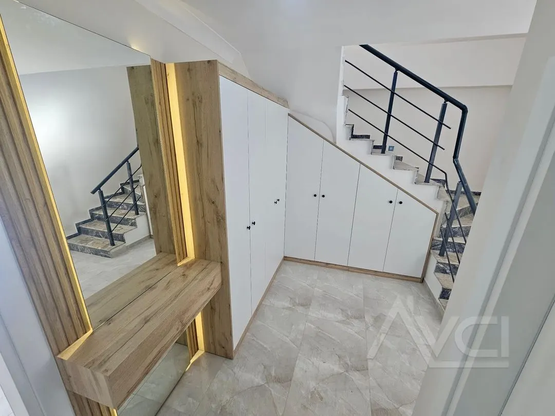 AVCI’DAN DENİZE 300 MT YOL ALTINDA 4+1 LÜKS VİLLA