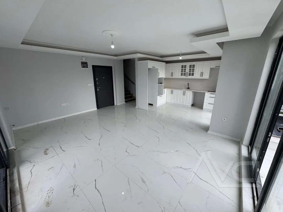 AVCI’DAN DENİZE 100MT DENİZ MANZARALI TAM MÜSTAKİL VİLLA