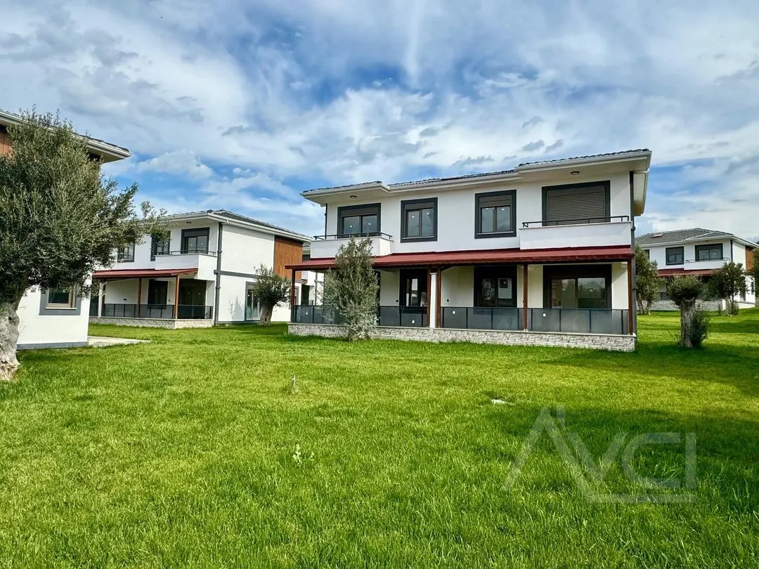 AVCI’DAN DENİZE 150 MT SIFIR VİLLA