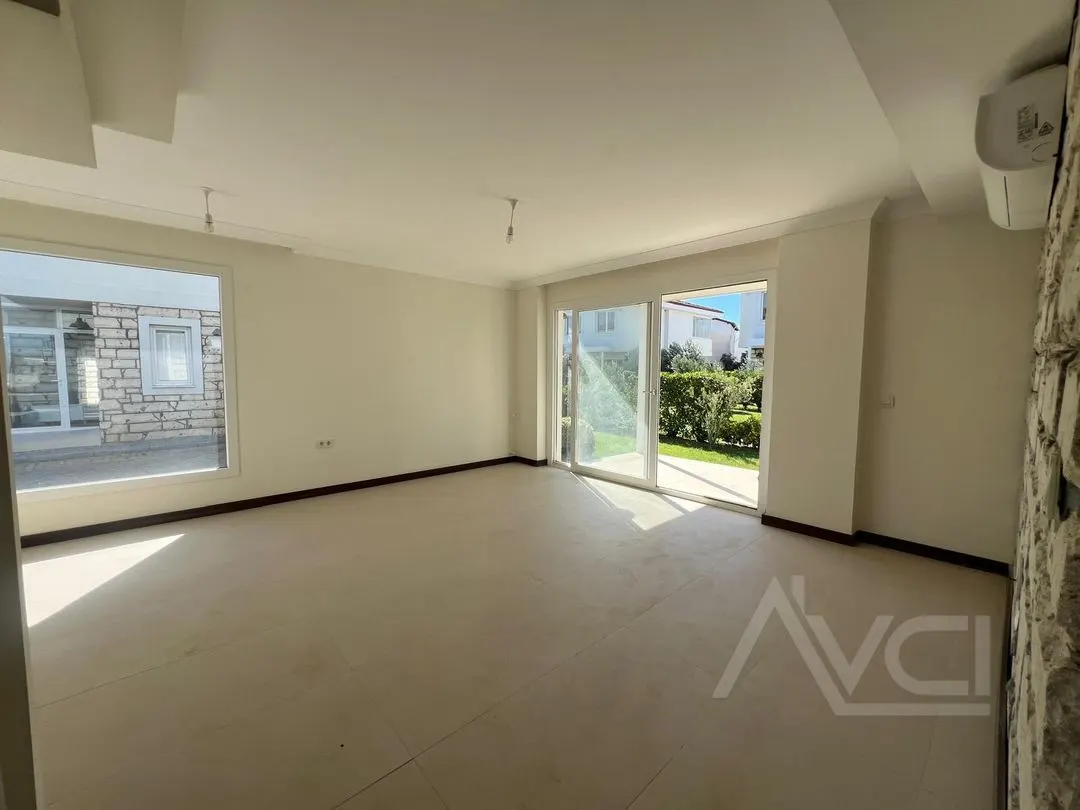 AVCI’DAN DENİZE 250 MT MÜSTAKİL GÜVENLİKLİ HAVUZLU VİLLA