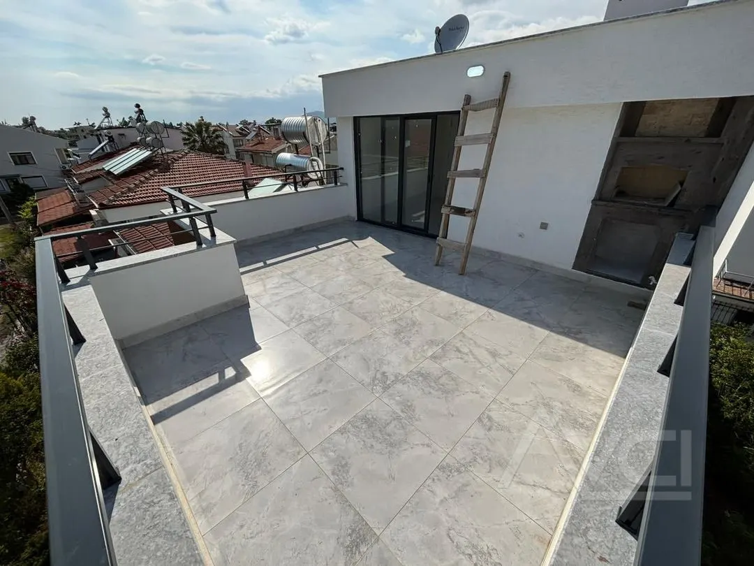 GÜRE DENİZE 30MT DENİZE 2. SIRADA SIFIR 4+1 VİLLA
