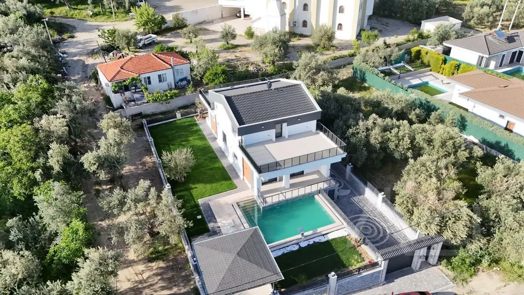 AVCI’DAN 700M2 ARSA İÇİNDE MÜSTAKİL HAVUZLU VİLLA