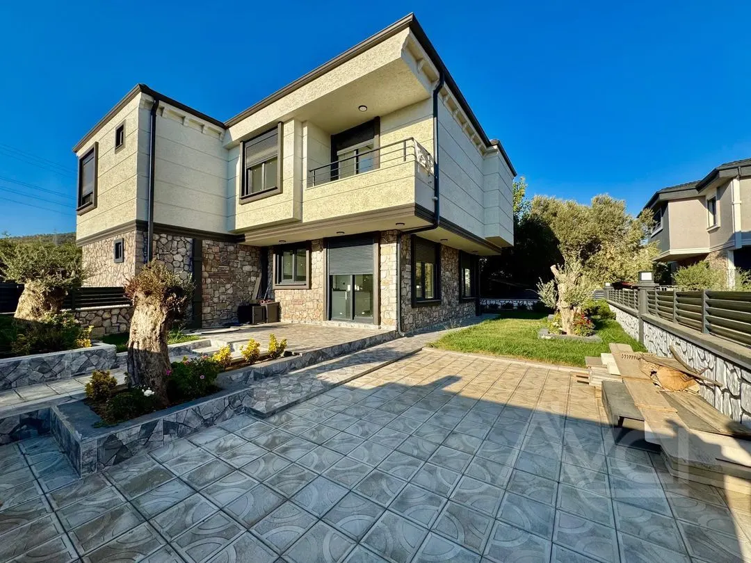 AVCI’DAN MIHLI’DA DENİZE 250MT MÜSTAKİL VİLLA