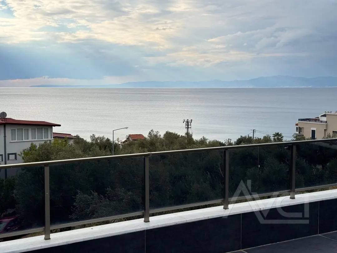 AVCI’DAN DENİZE 100MT DENİZ MANZARALI TAM MÜSTAKİL VİLLA