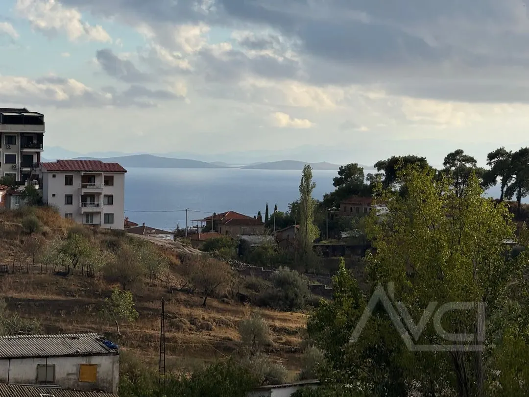 AVCI’DAN GİRİŞTE ODA 5+2 TAŞ KONAK TARZI DENİZ MANZARALI GENİŞ VİLLA