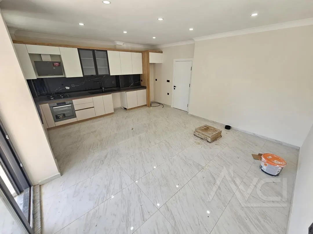 AVCI’DAN FENER HAVACILAR ARASI DENİZE 50 MT 4+1 SIFIR VİLLA