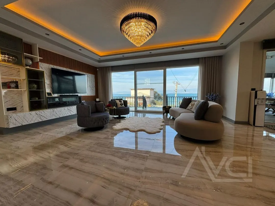 AVCI’DAN 750M2 ARSA İÇİNDE DENİZE SIFIR MALİKANE