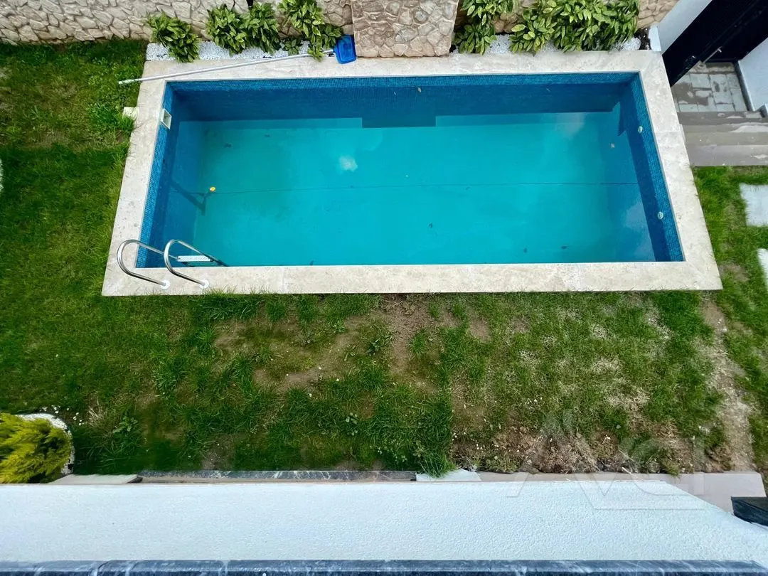 AVCI’DAN OTELLER BÖLGESİ 350 M2 ARSALI MÜSTAKİL HAVUZLU 5+1