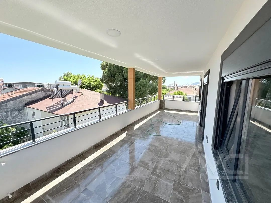 AVCI’DAN DENİZE 10 MT DENİZ MANZARALI 5+1 VİLLA