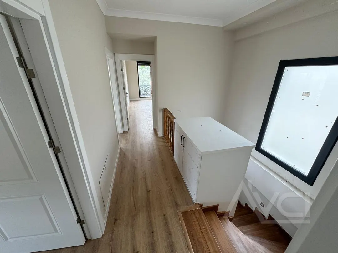 AVCI’DAN 300M2 ARSA İÇİNDE GİRİŞTE ODALI BAĞIMSIZ MÜSTAKİL VİLLA