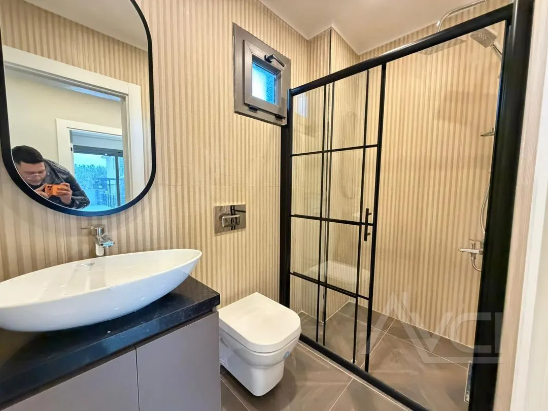 AVCI’DAN FENER’DE 400M2 ARSA GİRİŞ ODALI MÜSTAKİL HAVUZLU VİLLA