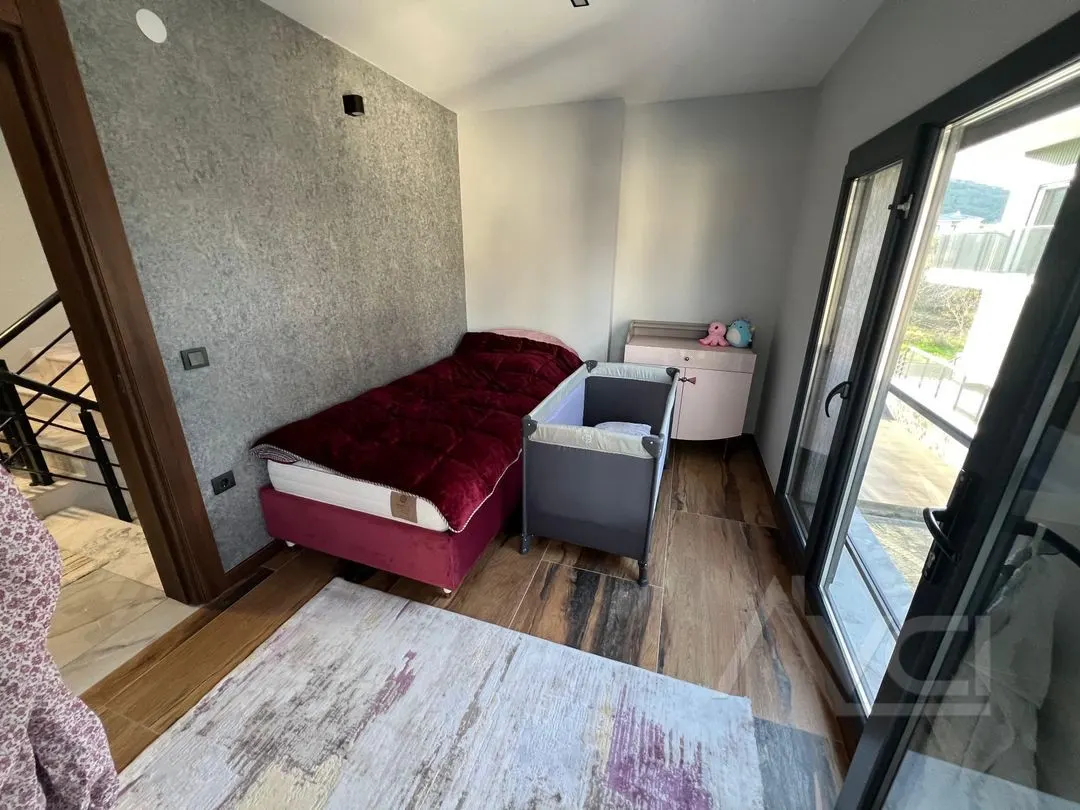 AVCI'DAN TEK YETKİ OTELLER BÖLGESİ 4+1 TAM MÜSTAKİL VİLLA