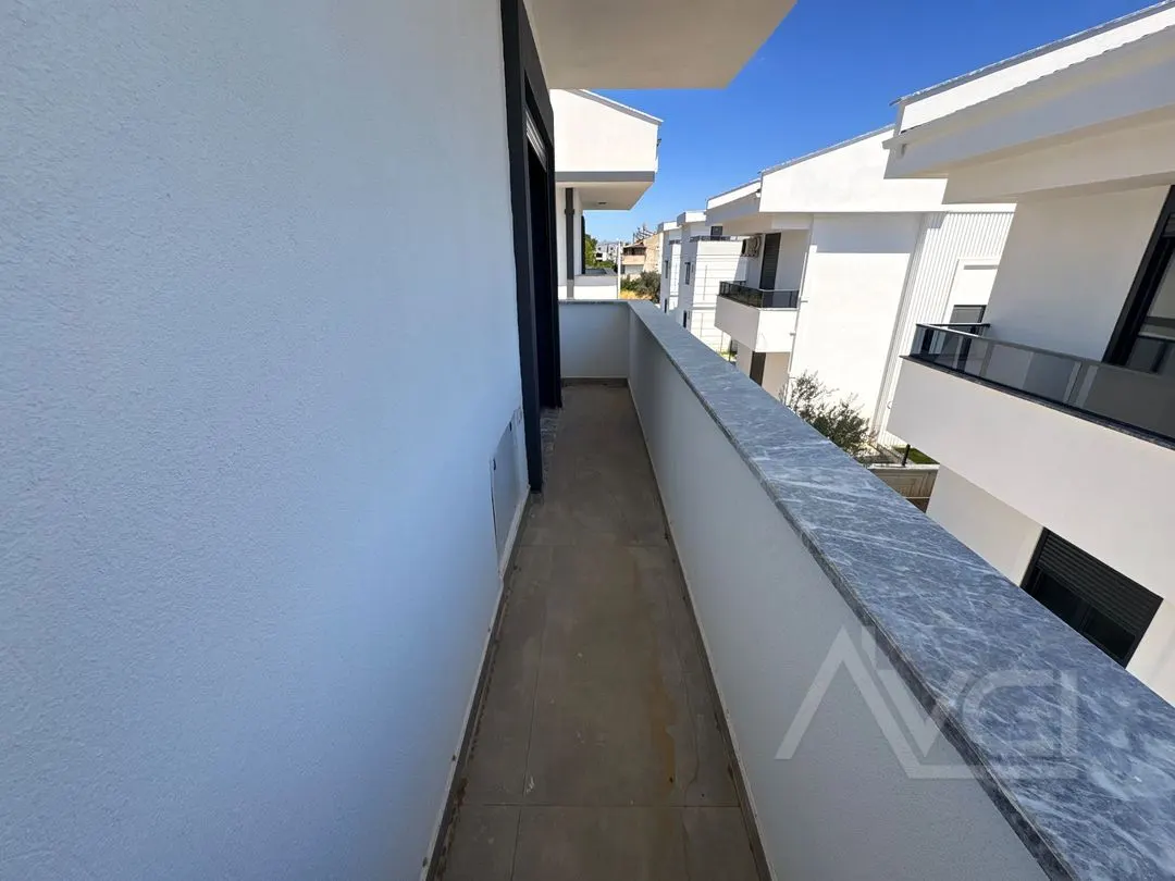AVCI’DAN GÜREDE MÜSTAKİL 5+2 GİRİŞTE ODALI 300M2 OTURUMLU VİLLA