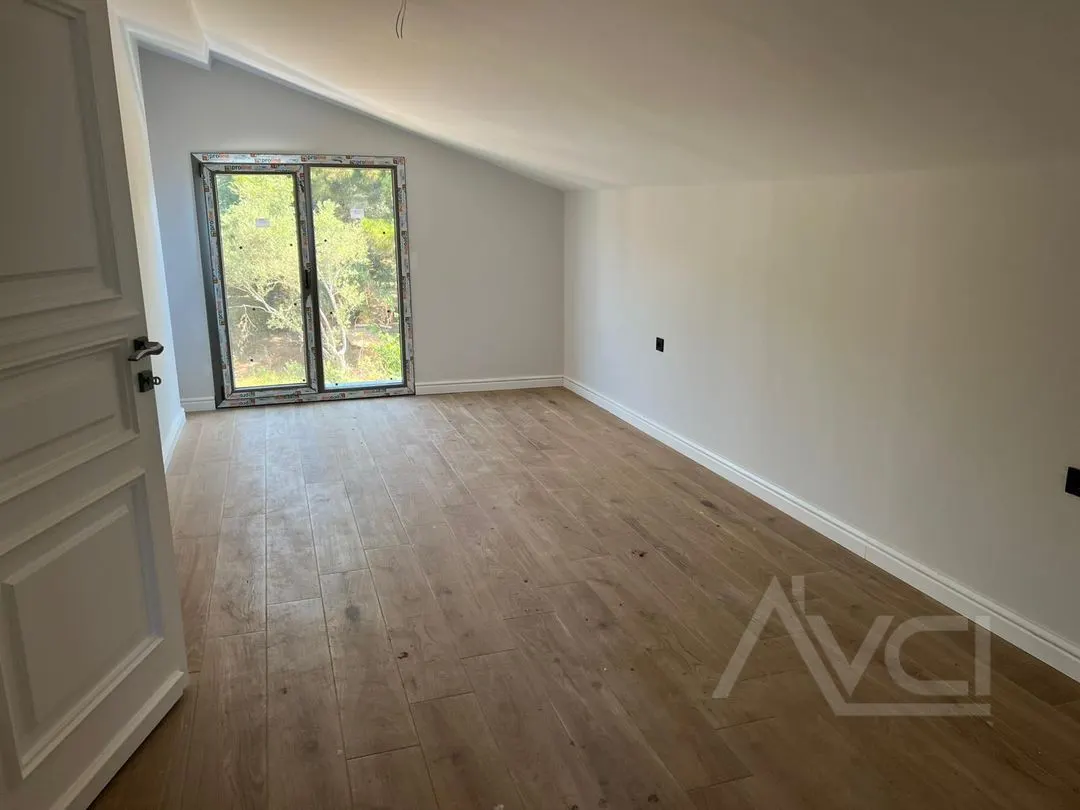 AVCI’DAN 660M2 ARSALI MÜSTAKİL HAVUZLU DENİZ MANZ VİLLA