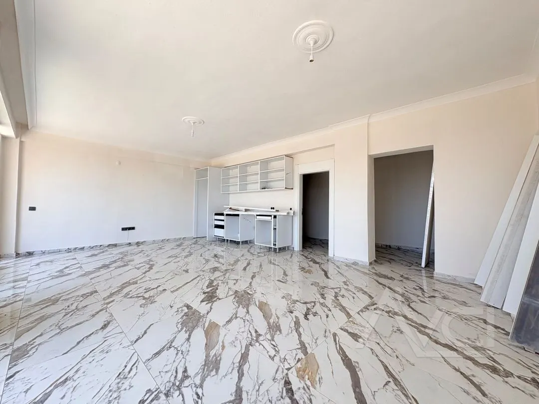 AVCI’DAN NARLI’DA KÖY İÇERİSİNDE 3 KATLI  6+1