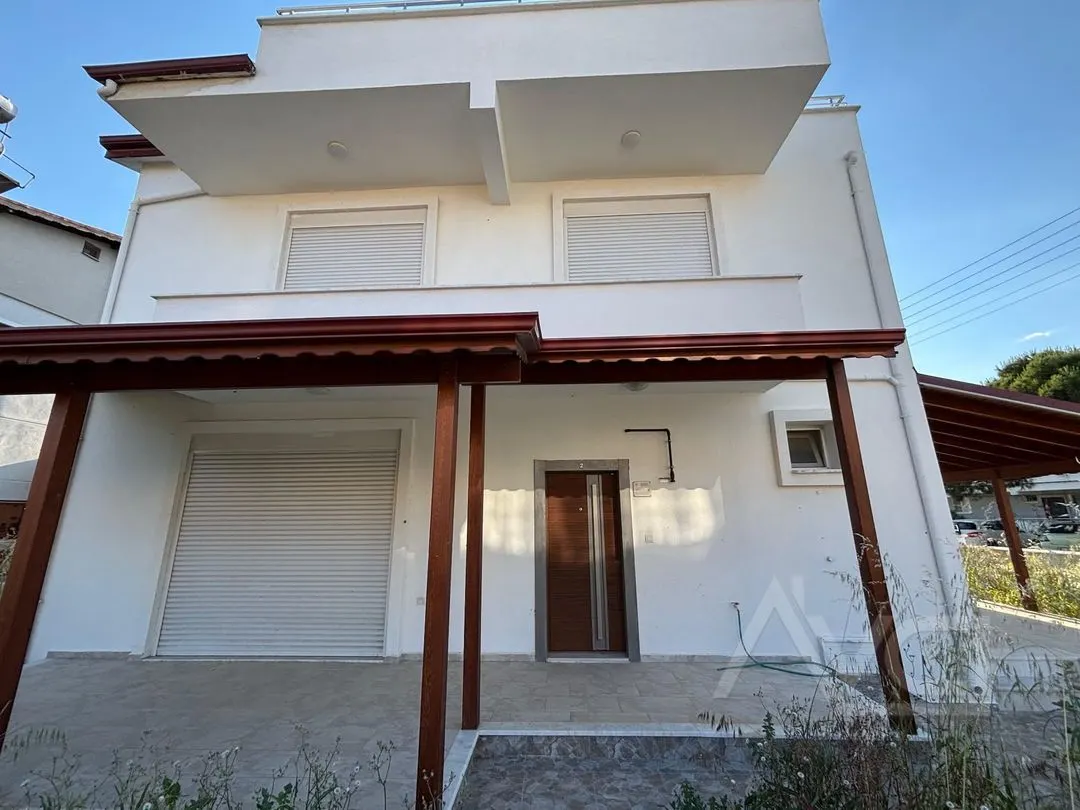 AVCI’DAN 4+1 DENİZE SIFIR KUSURSUZ TRİPLEKS