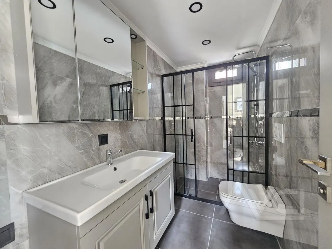 AVCI'DAN YOLUN ALTINDA TAM MÜSTAKİL HAVUZLU LOFT VİLLA