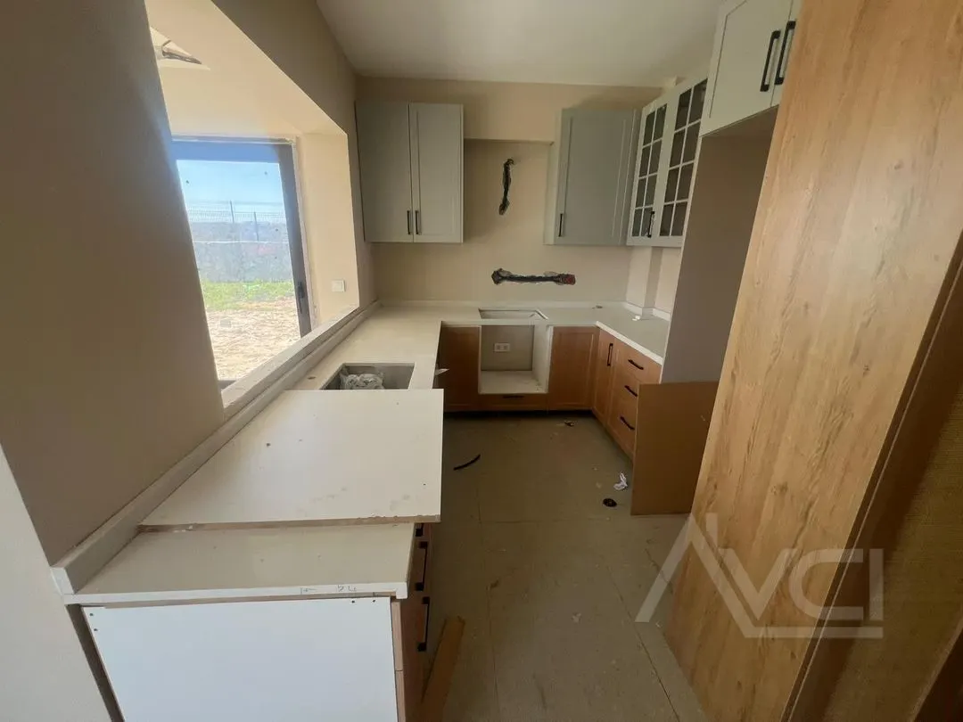 AVCI'DAN 600M2 ARSA TEK KATLI TAŞ 3+1 DENİZ MANZ EN ÖN VİLLA
