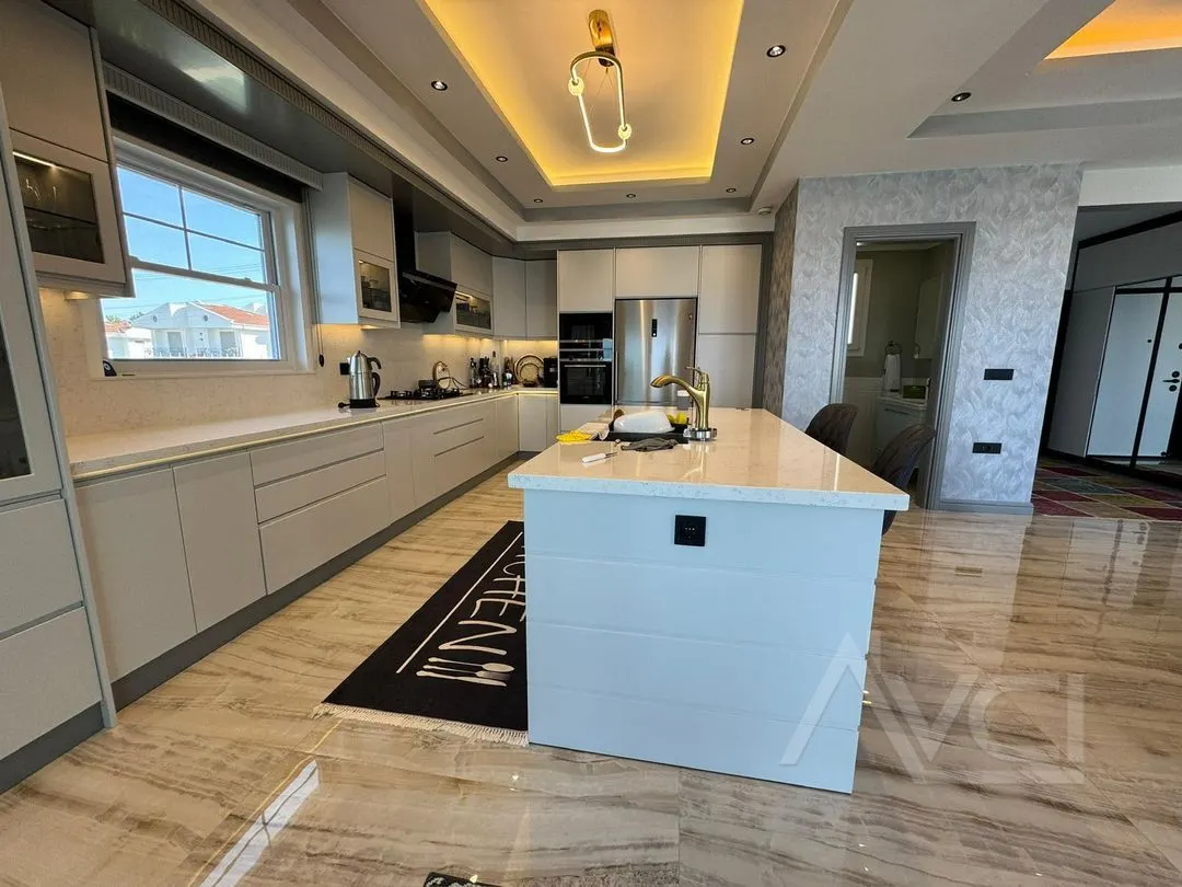AVCI’DAN 750M2 ARSA İÇİNDE DENİZE SIFIR MALİKANE