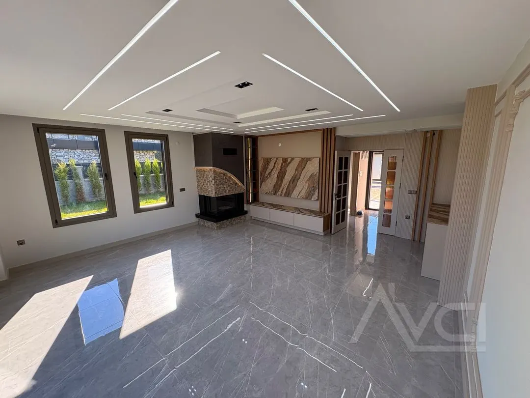 AVCI’DAN 650M2 İÇERİSİNDE MÜSTAKİL HAVUZLU ULTRA LÜKS 4+1 VİLLA