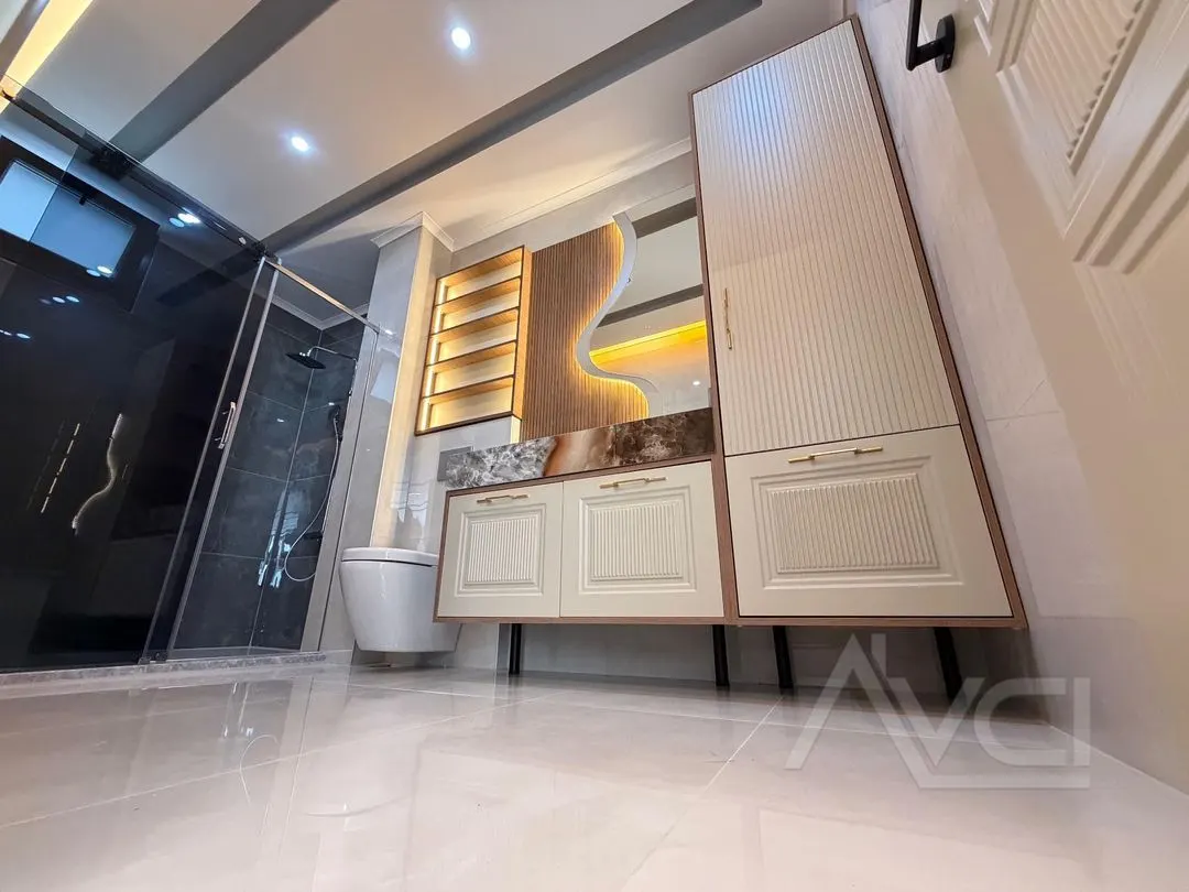 AVCI’DAN ALTINOLUKTA 700M2 İÇERİSİNDE BEYAZ KONAK
