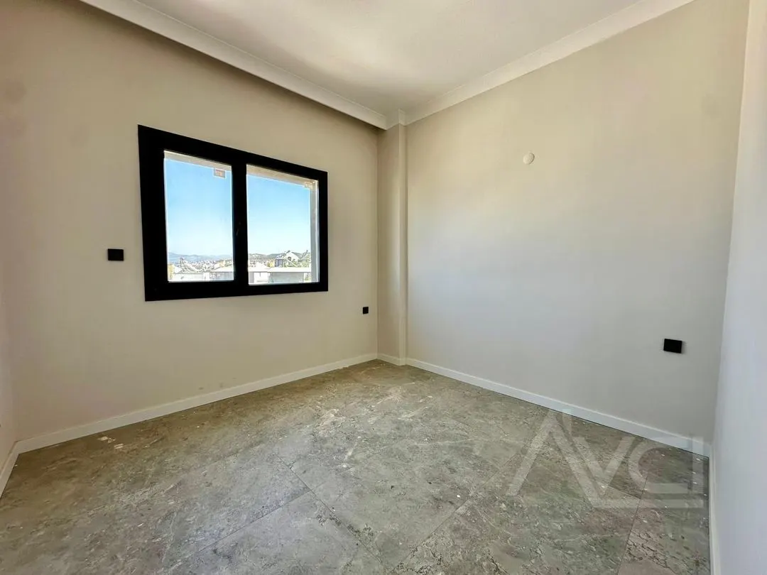 AVCI’DAN HER ODADAN DENİZ MANZARALI DENİZE 50MT SIFIR VİLLA