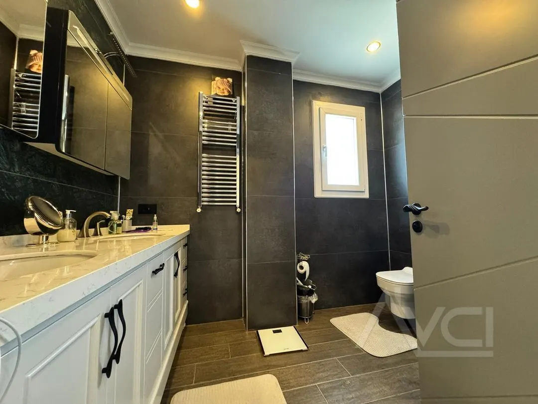 AVCI’DAN 750M2 ARSA İÇİNDE DENİZE SIFIR MALİKANE