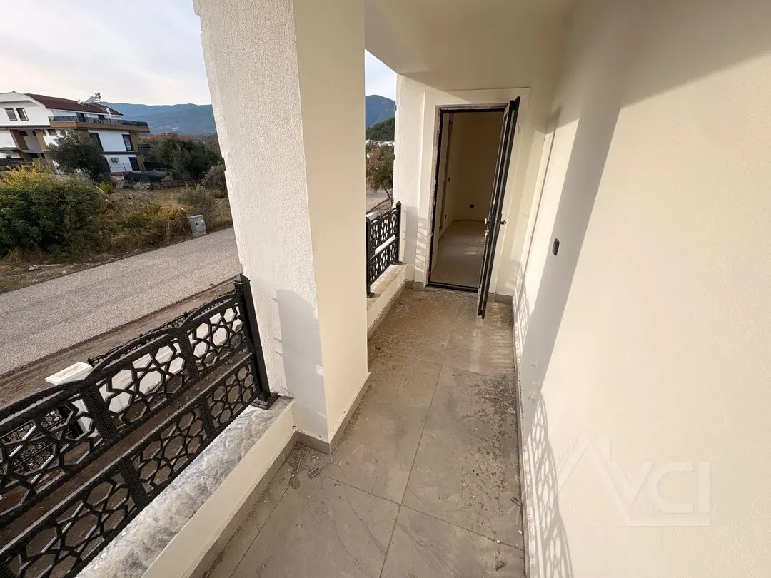 AVCI’DAN GÜRE’DE 3+1 TERASLI ORTAK HAVUZLU İKİZ VİLLA