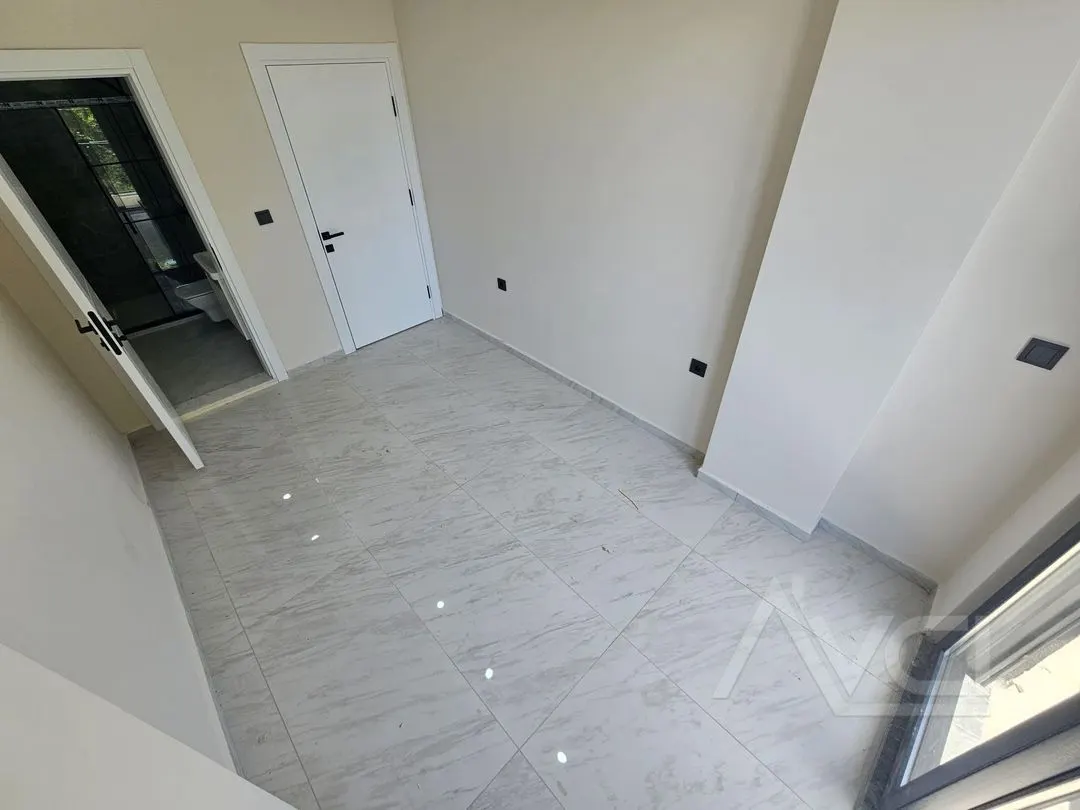 AVCI’DAN FENER HAVACILAR ARASI DENİZE 50 MT 4+1 SIFIR VİLLA