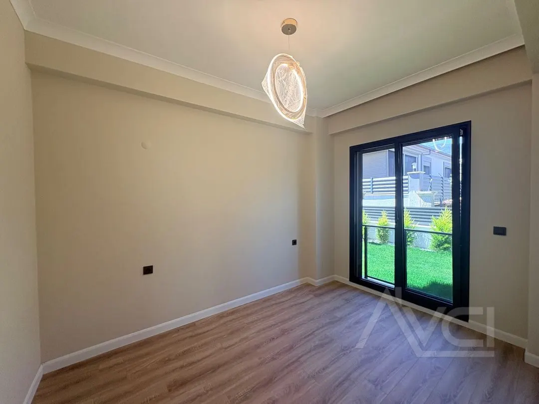 AVCI’DAN GÜRE OTELLER BÖLGESİNDE 4+1 OTOPARKLI BAHÇELİ TEK MÜSTAKİL VİLLA