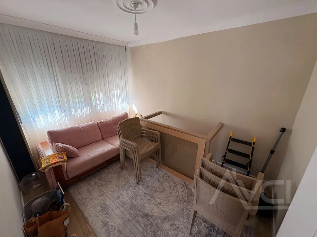 KARAAĞAÇTA 5+1 HAVUZLU VİLLA